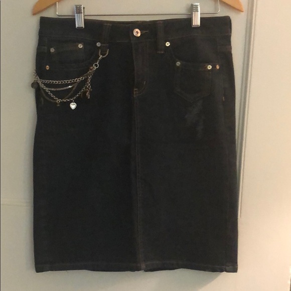 Never worn! Karen Millen jean skirt with chain - Picture 2 of 8